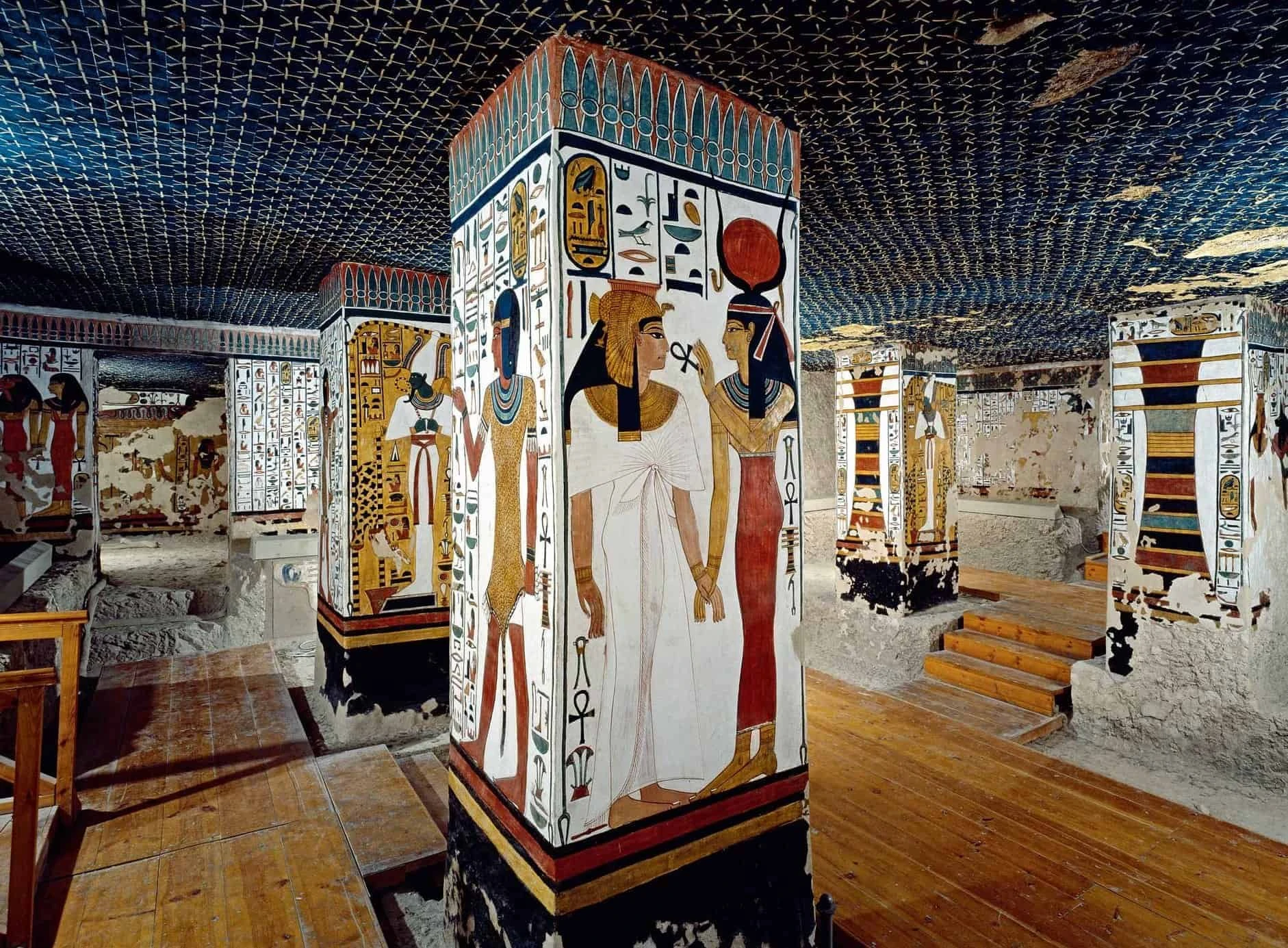 Day Trip to Valley of the Queens, Habu & Ramesseum