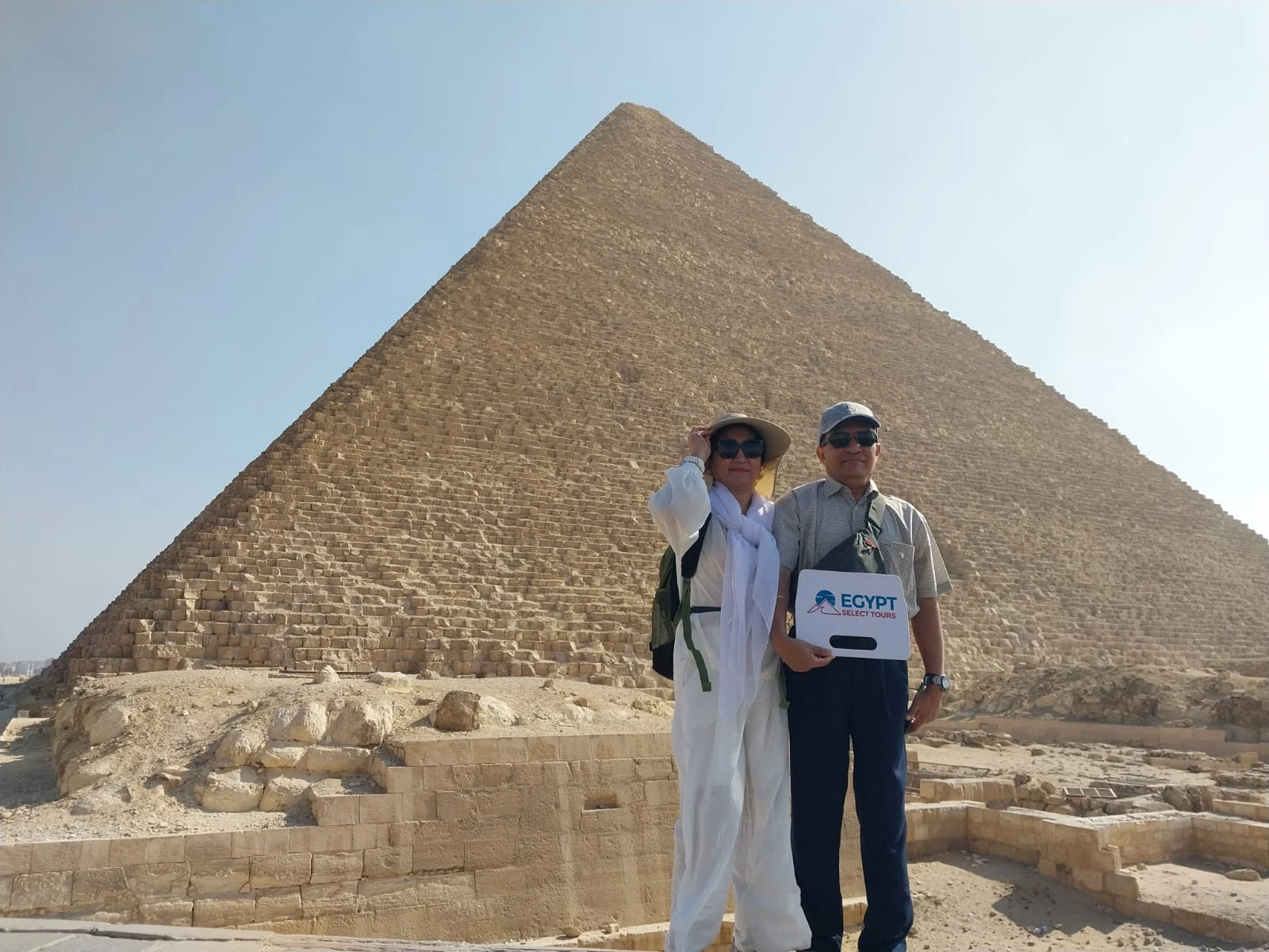 Egypt Pyramids Tour Guide [2025]: History, Top Sites, and Travel Tips