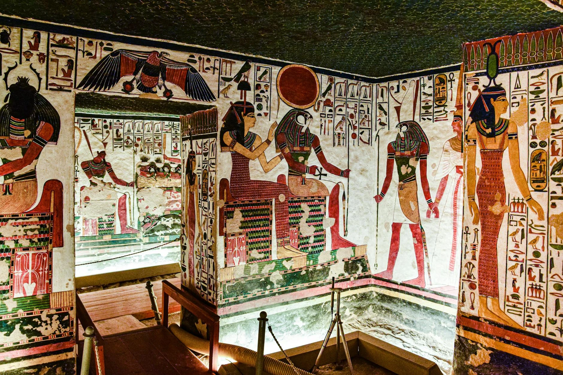 King Tutankhamun: Secrets, Legacy, and the Discovery That Changed History