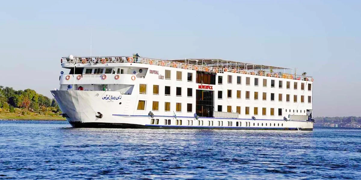 Luxury 13 Days Egypt Trip with Movenpick Sunray Nile Cruise